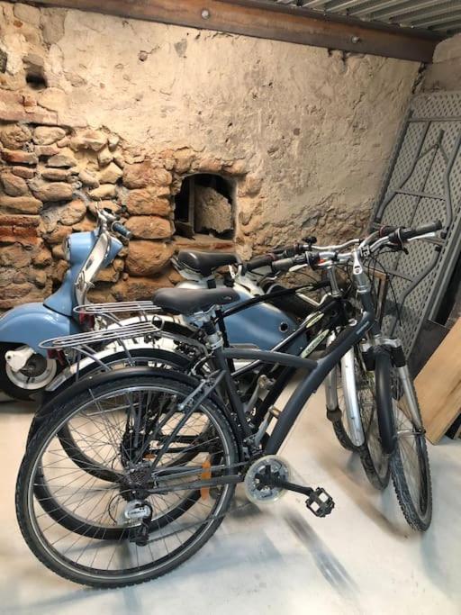 Chez Voltaire Maison Typique Et Son Patio Au Coeur De Thuir Eksteriør bilde
